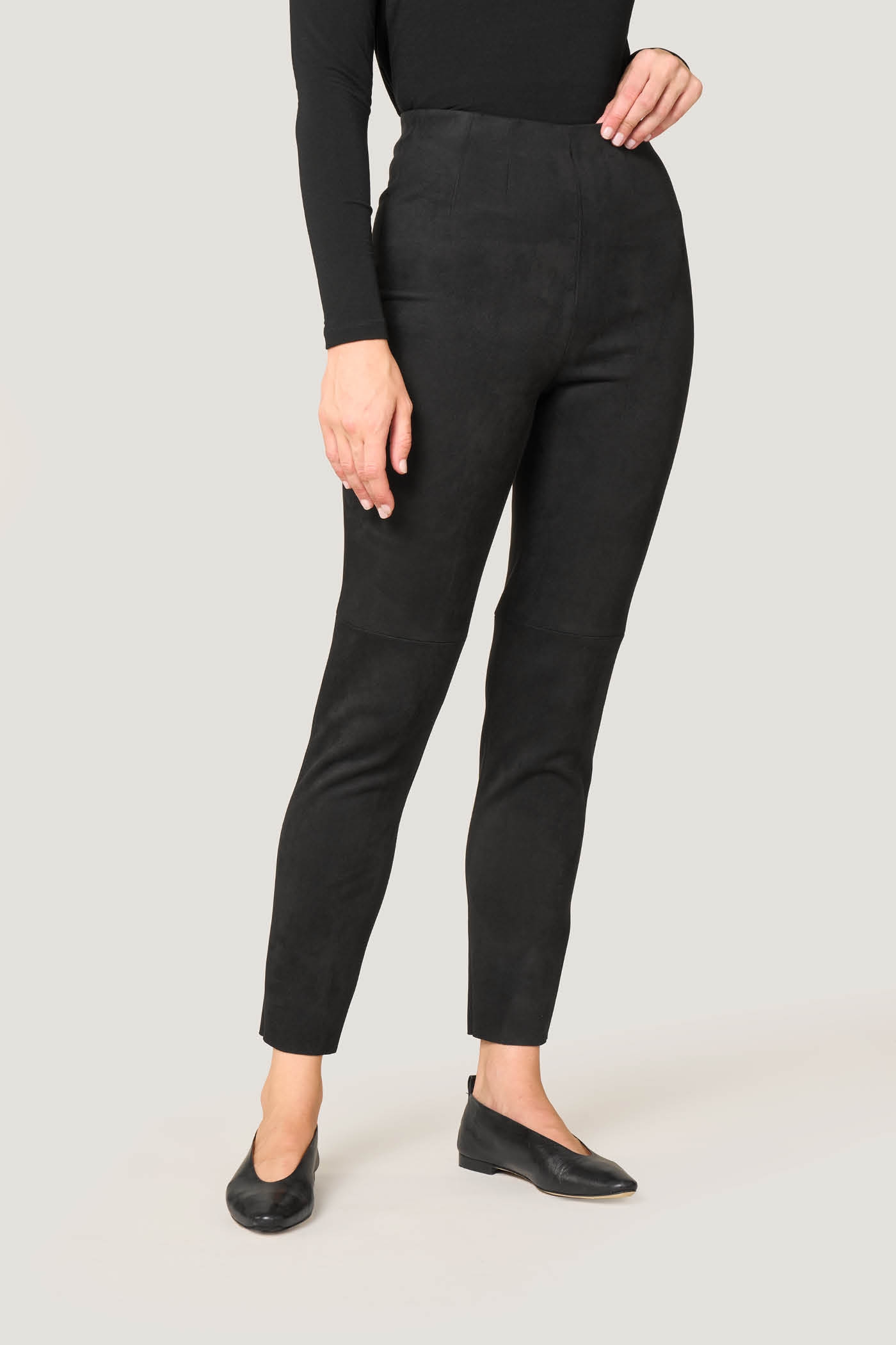 Pantaloni Slim Straight Effetto Suede