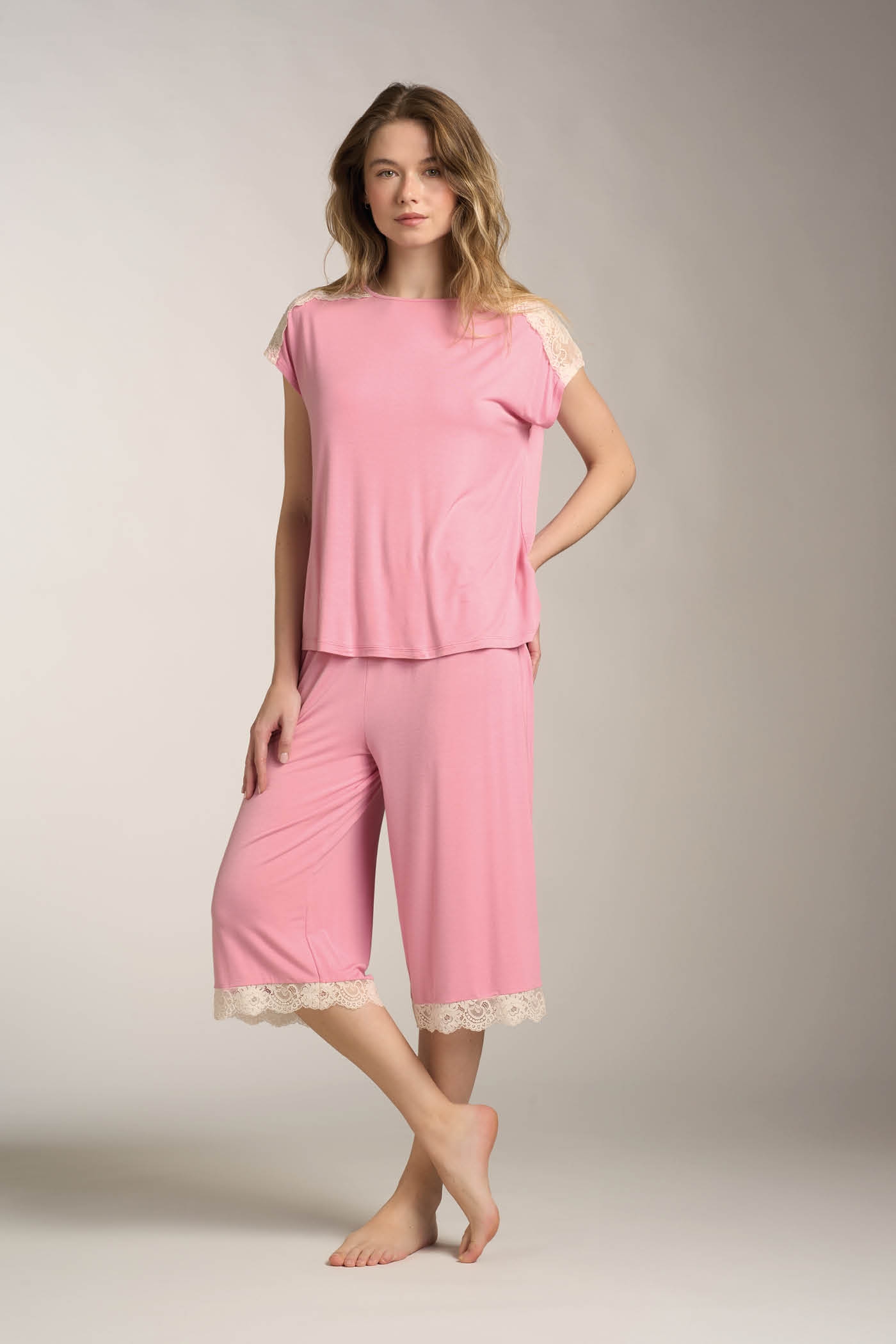 Pigiama culotte con Pizzo Velisette