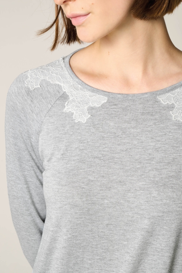 Pigiama donna dettaglio in pizzo