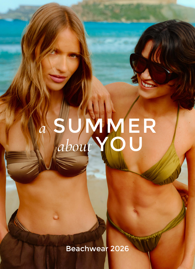 Beachwear Collection 2026 – Esplora i mondi Goldenpoint dedicati ai costumi e accessori mare donna Scopri i mondi della nuova collezione beachwear 2026 Goldenpoint: costumi donna e accessori mare